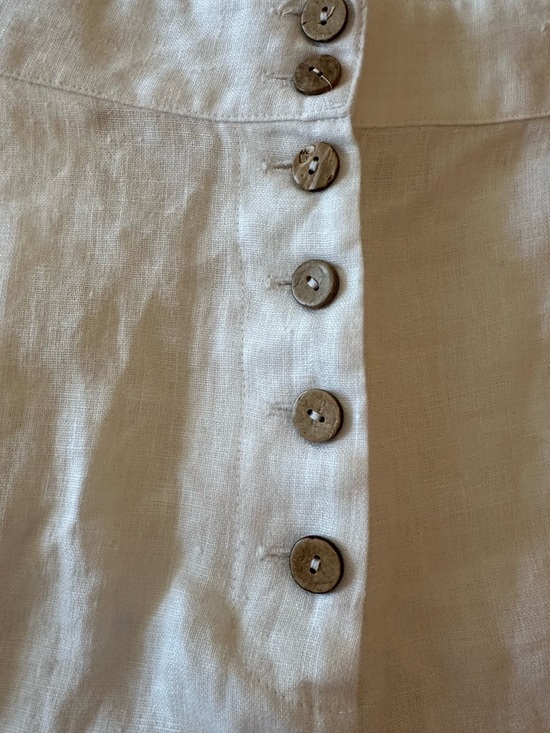 European Linen White High Waisted Button Front Shorts | 90s Summer Minimalist - Picture 4 of 10